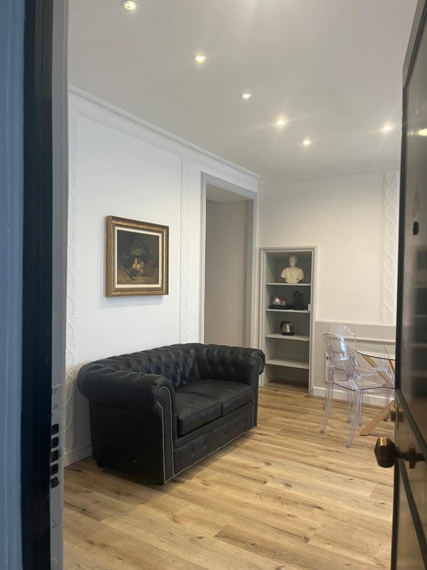 רומא Crispi 30 Stylish Apartment מראה חיצוני תמונה