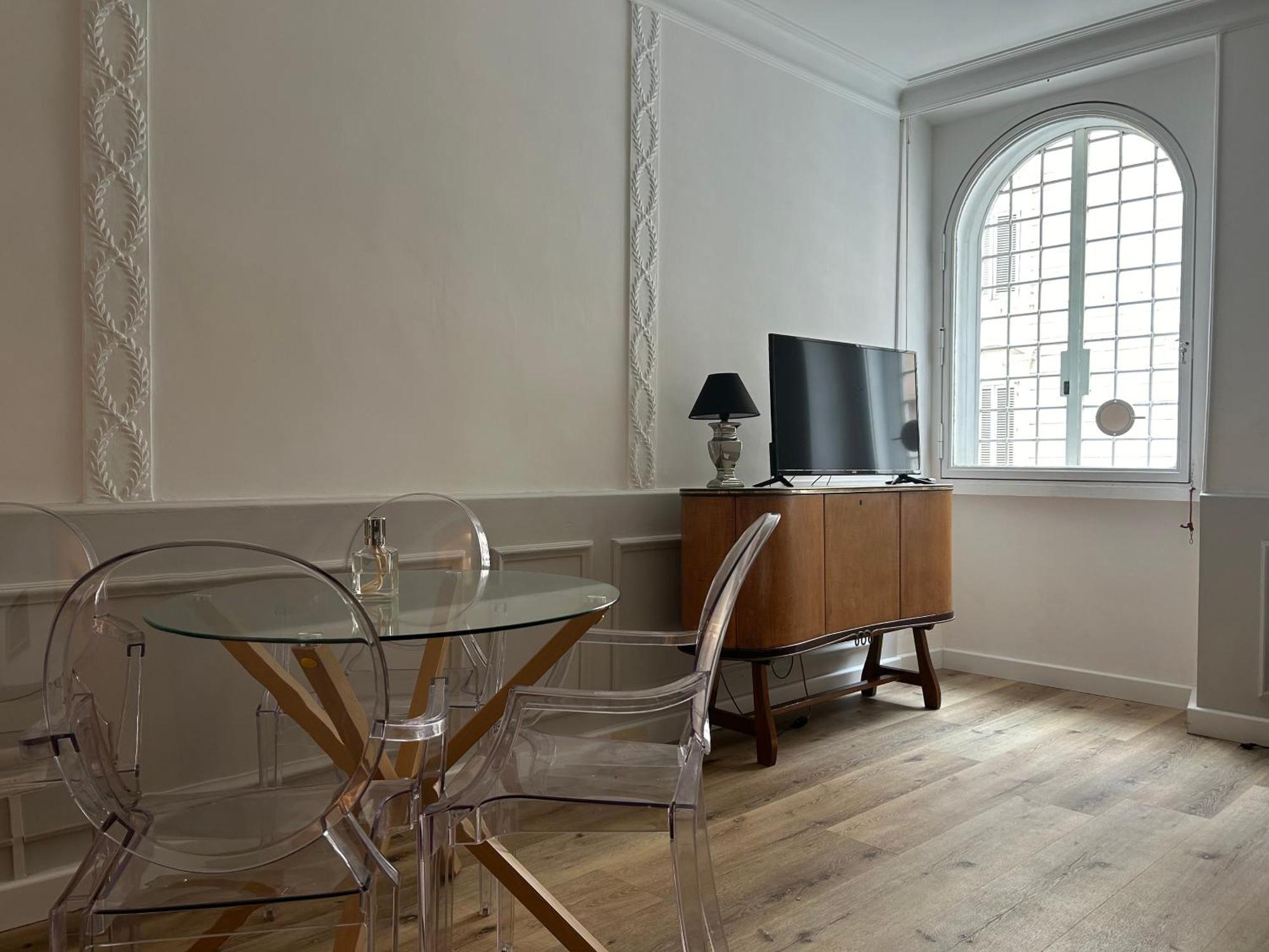 רומא Crispi 30 Stylish Apartment מראה חיצוני תמונה